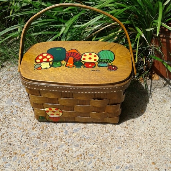 caro nan basket purse
